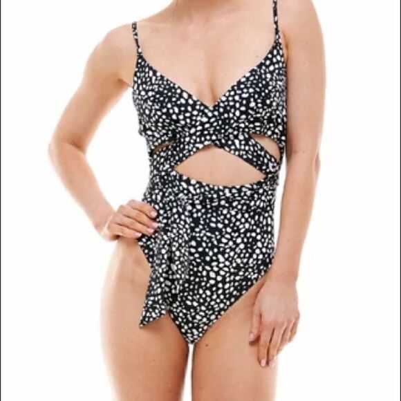 Envya Talia Twist Front Zebra One Piece - Picture 5 of 11